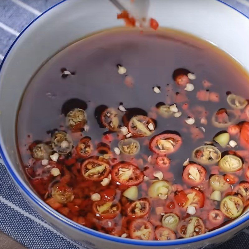 Step 6 Making soy sauce to eat with dry noodles Stir-fried vegetarian noodles