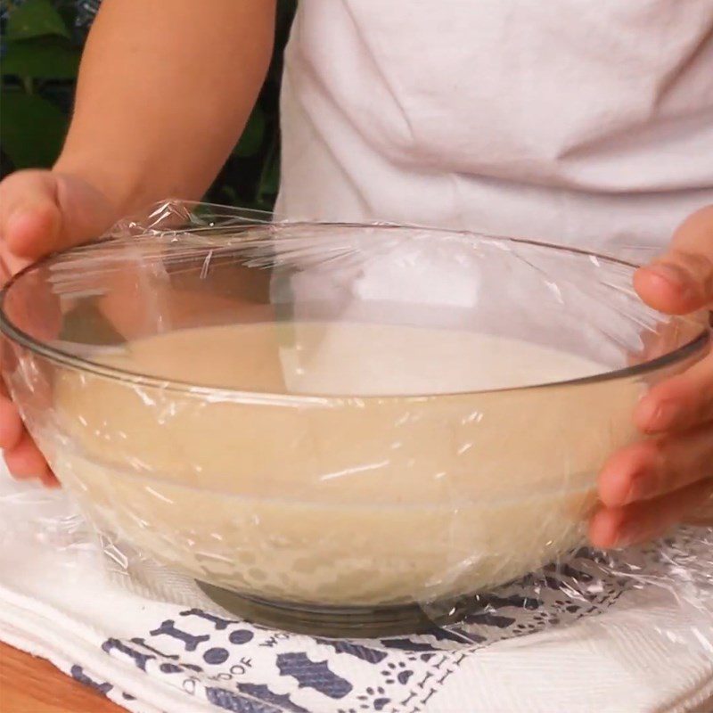 Step 3 Straining, resting the cake batter Thousand-layer rose crepe cake