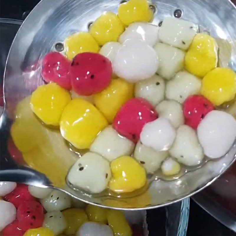 Step 4 Boiling the tapioca pearls Fruit tapioca