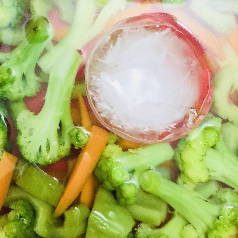 Step 4 Boil vegetables Boiled vegetables with dipping sauce