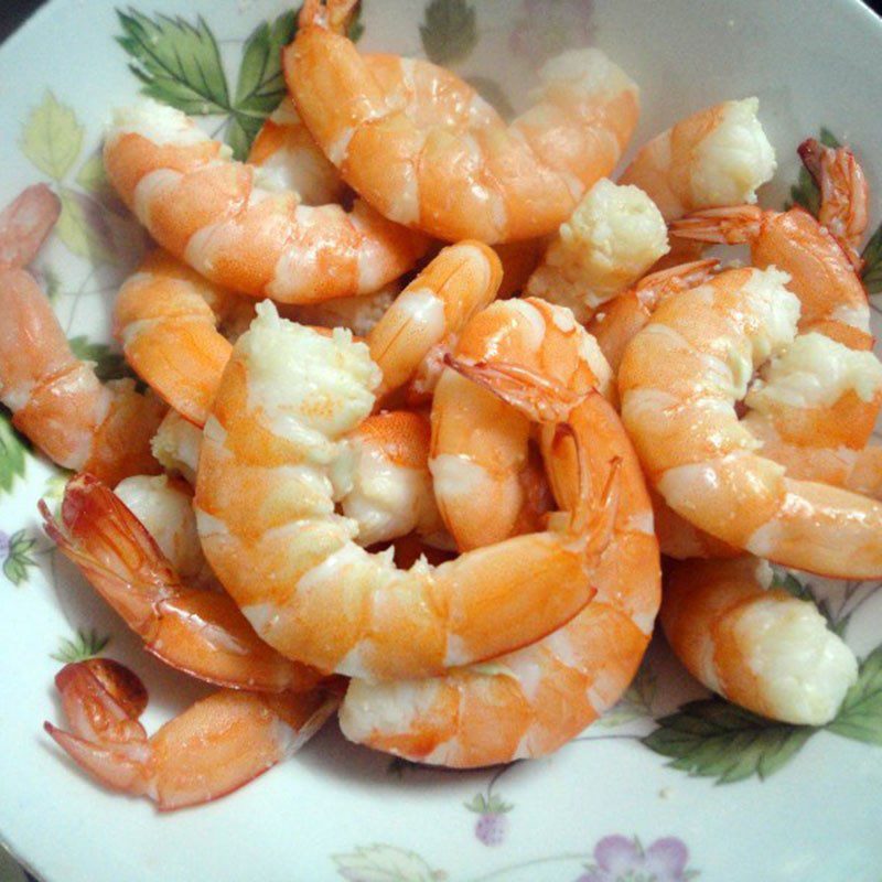 Step 2 Boil shrimp and chicken bones for Mixed Ball Soup