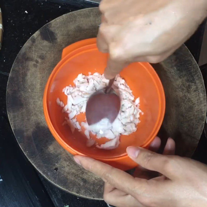 Step 2 Boil and mash fish meat Snakehead fish porridge with carrot and amaranth