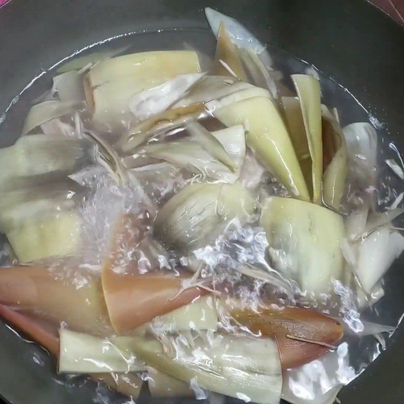 Step 4 Boil and shred the banana blossom Banana blossom salad - shredded banana blossom