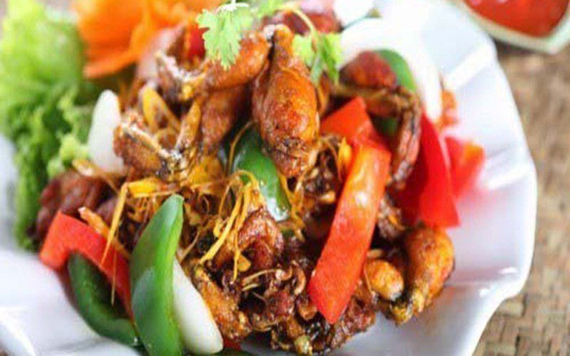 Stir-fried frog with lemongrass and chili