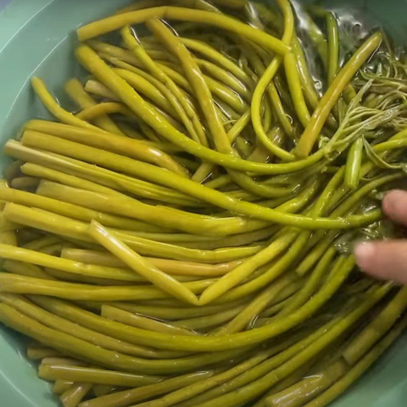 Step 2 Pickling the vegetable Salted vegetable