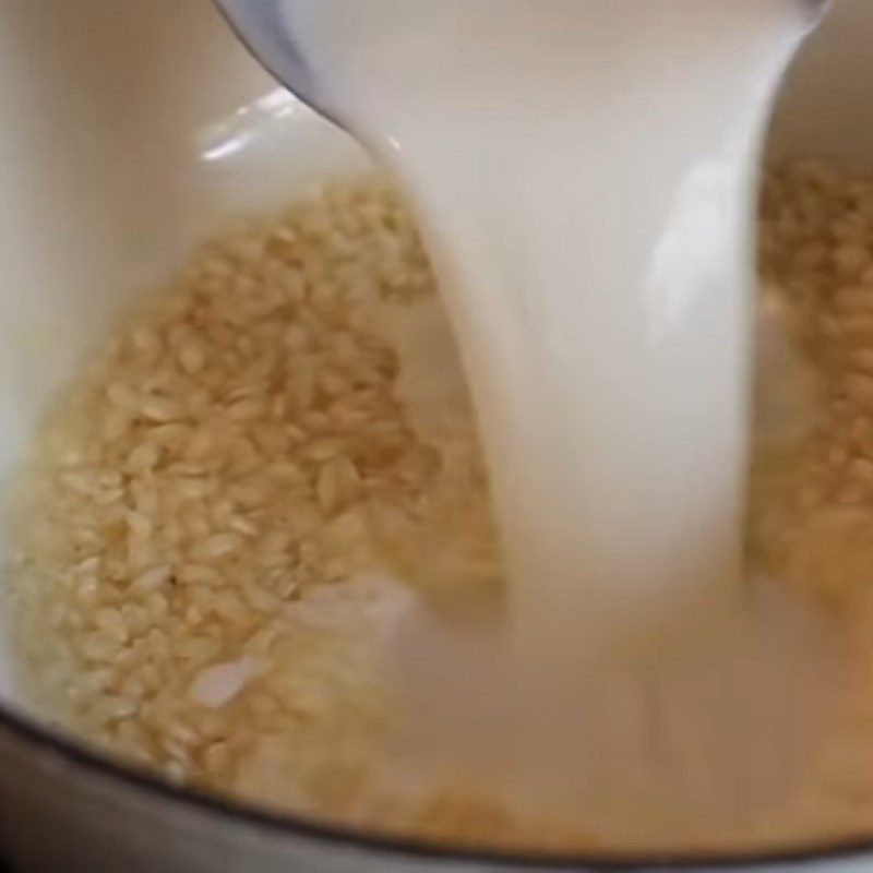 Step 3 Cooking Rice Pudding Mixture - Rice pudding cake with coconut milk and mango