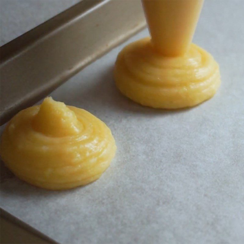 Step 3 Cooking the dough for choux pastry Green tea cream puff with green tea filling