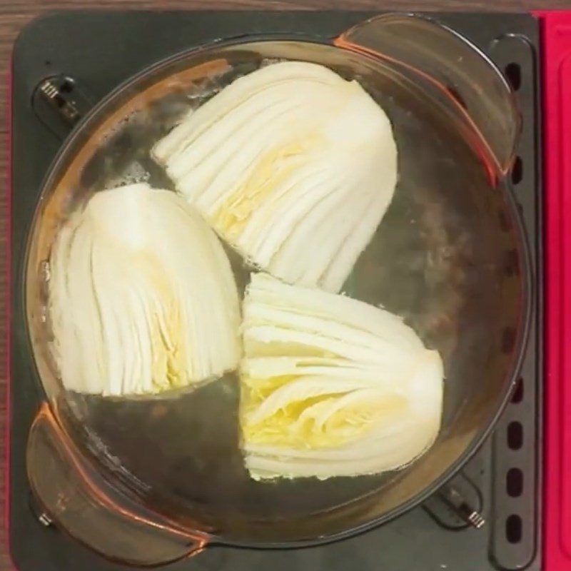 Step 2 Cooking napa cabbage for vegetarian noodle soup