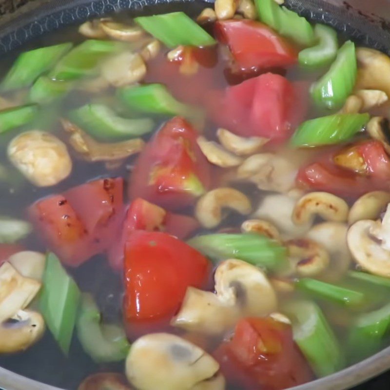 Step 3 Cook the soup Potato soup with cashews