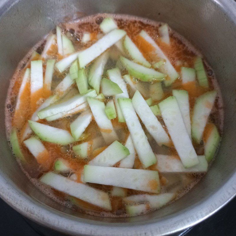 Step 3 Cooking soup Fresh shrimp squash soup