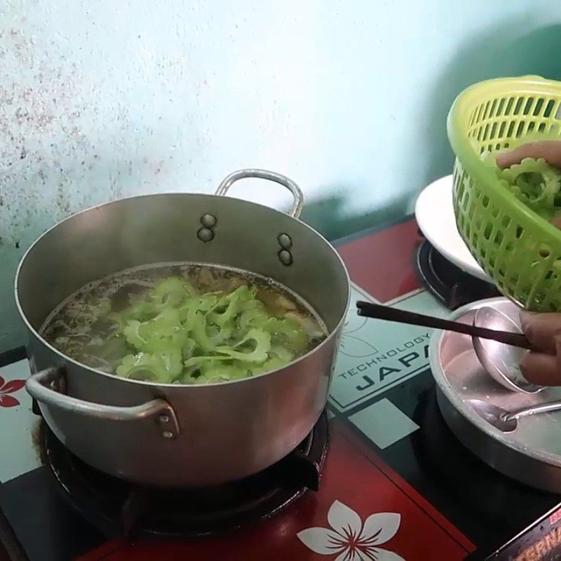 Step 3 Cooking Bitter Melon Soup Bitter melon soup (bitter gourd) with minced meat balls