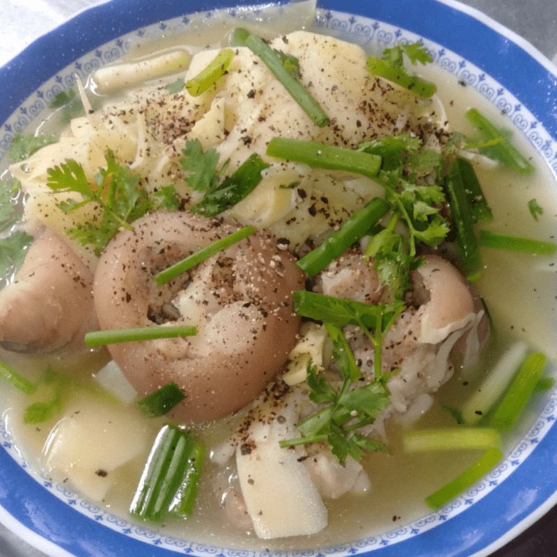 Step 3 Cooked pig trotter with fresh bamboo shoots Cooked pig trotter with fresh bamboo shoots (recipe shared by users)