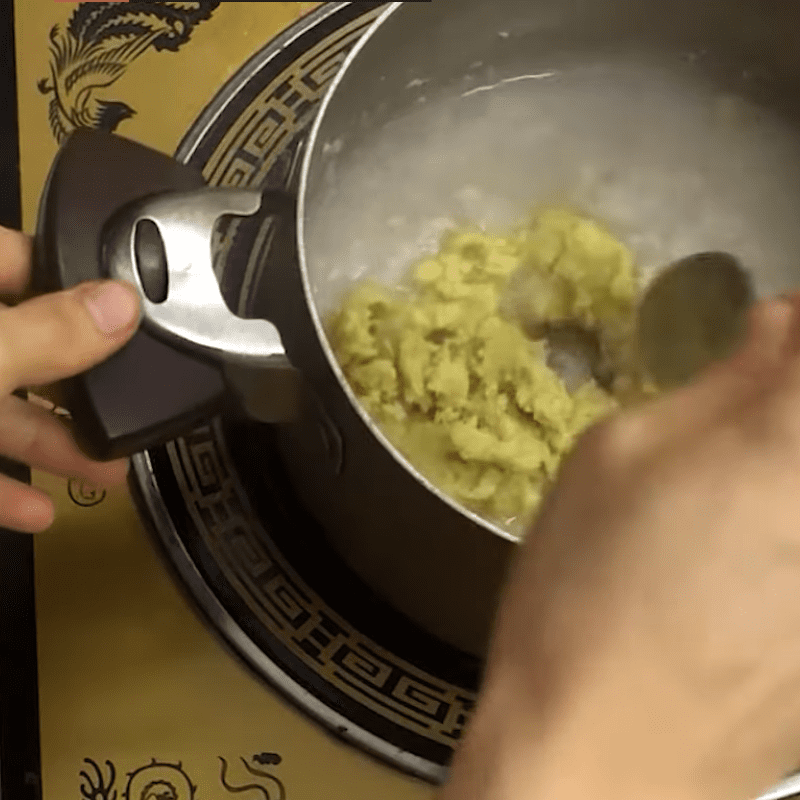 Step 3 Cooking porridge Sweet potato porridge with pork