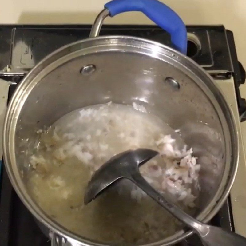 Step 3 Cook porridge, Cook snakehead fish porridge with pumpkin for weaning