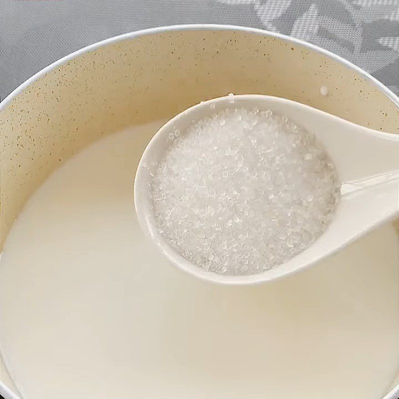 Step 1 Cook the milk mixture Fried Fresh Milk Cake using Tapioca Flour