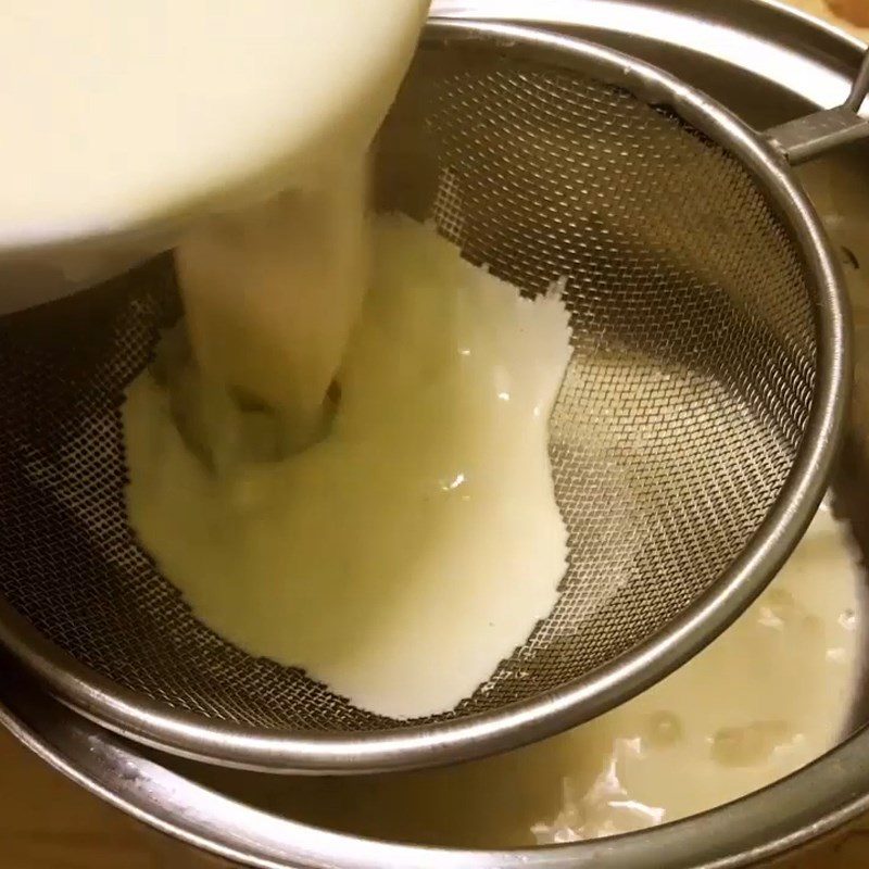 Step 4 Cook cream for Fried cream puff