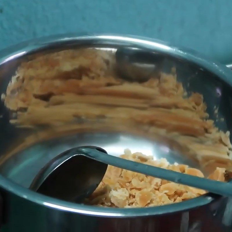 Step 4 Cooking the syrup Bánh canh ngọt hoa đậu biếc