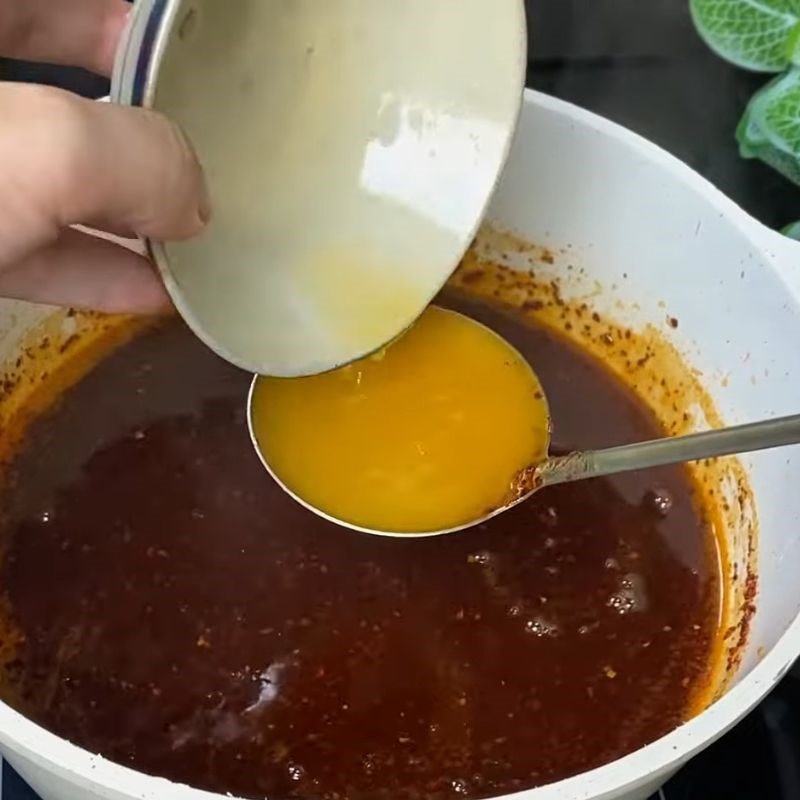 Step 1 Cook Thai sauce for soft eggs