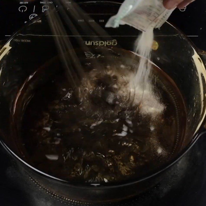 Step 5 Cook coconut milk jelly and finish the cake Tiramisu jelly mooncake