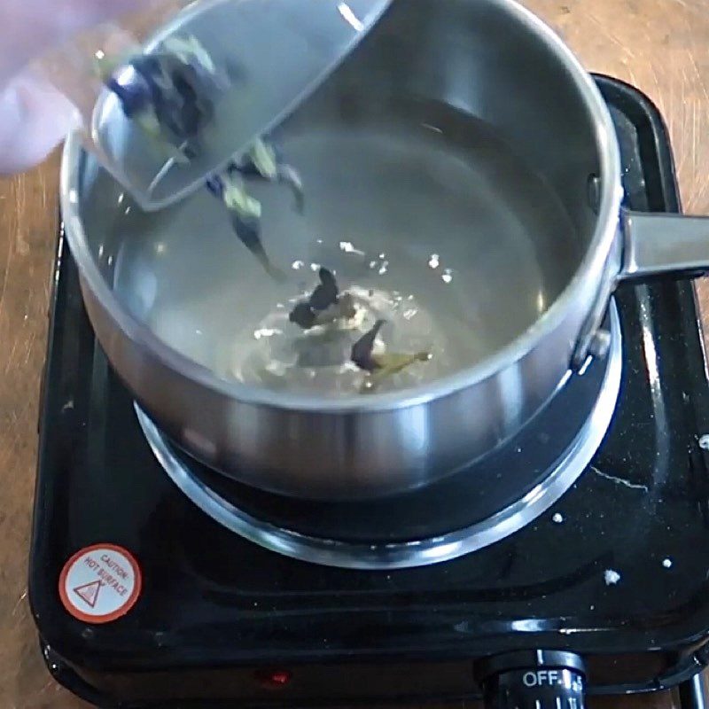 Step 2 Cooking butterfly pea flower syrup