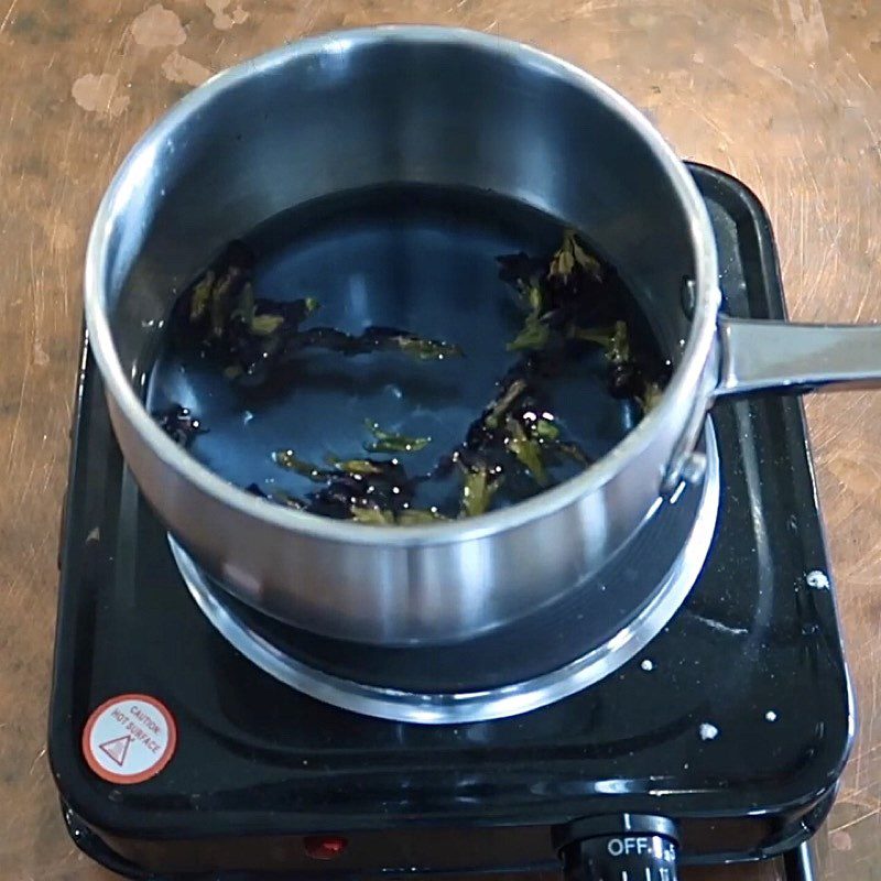 Step 2 Cooking butterfly pea flower syrup