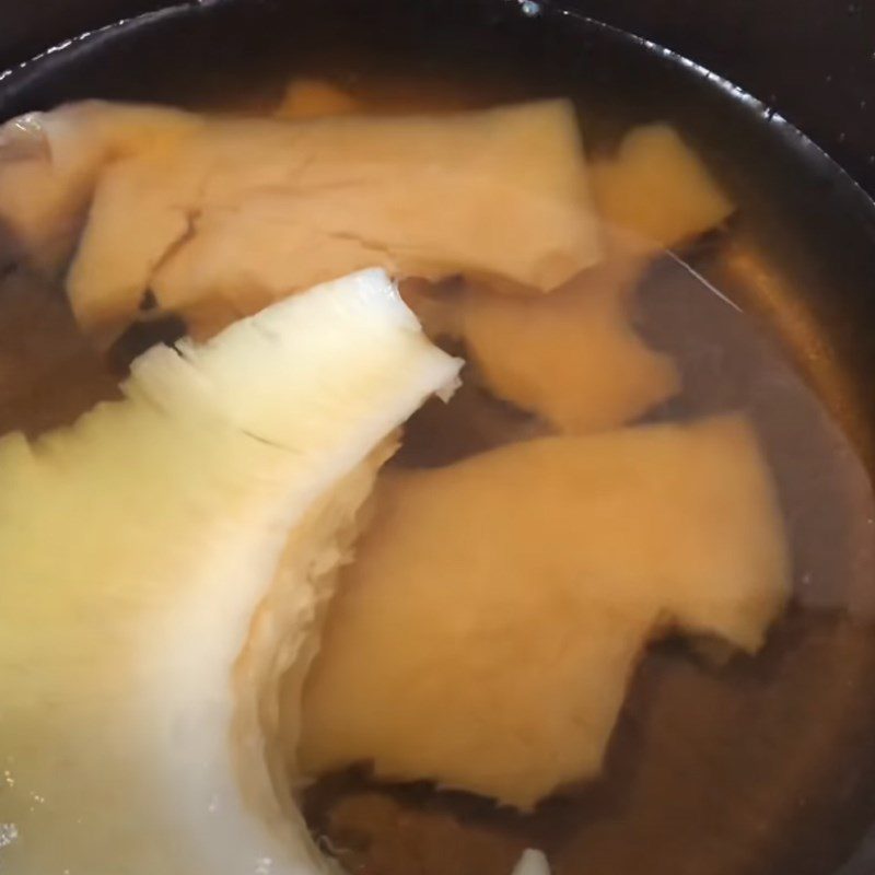 Step 4 Cooking shark fin soup