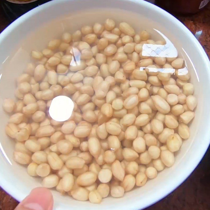 Step 1 Soak peanuts and rice Peanut dipping sauce