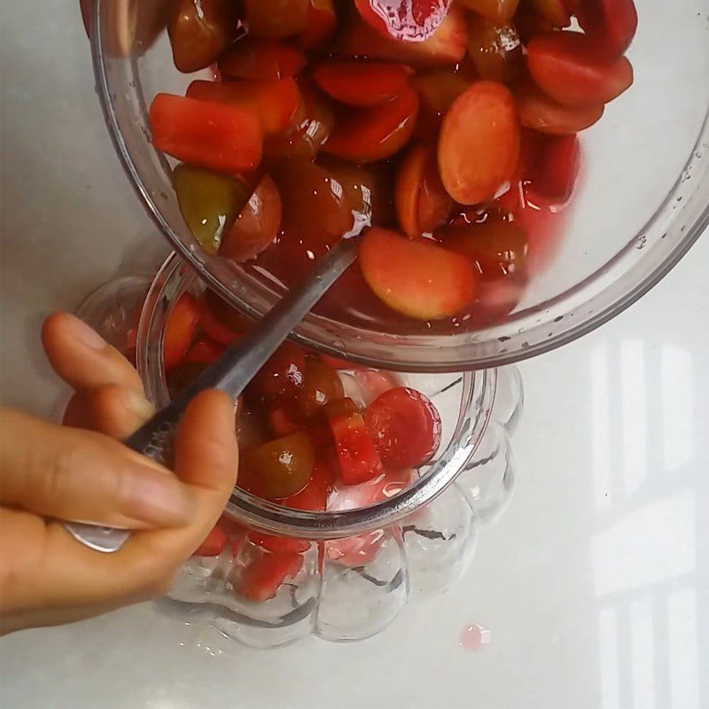 Step 3 Soak plums Hanoi plums (northern plums) in syrup