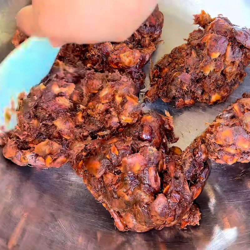 Step 1 Soak tamarind Da Lat seeds with tamarind