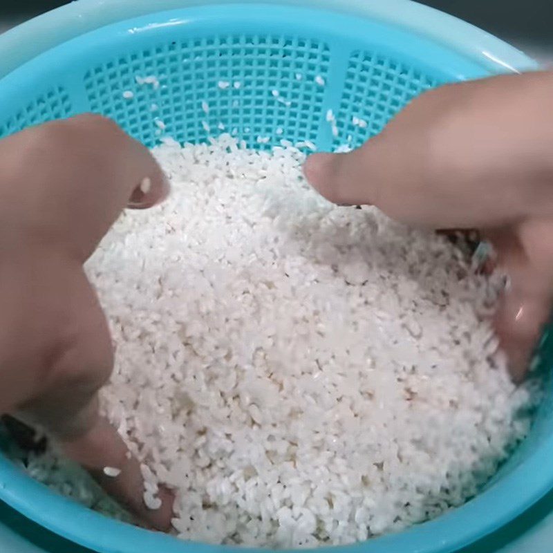 Step 1 Soak the sticky rice Butterfly Pea Sticky Rice