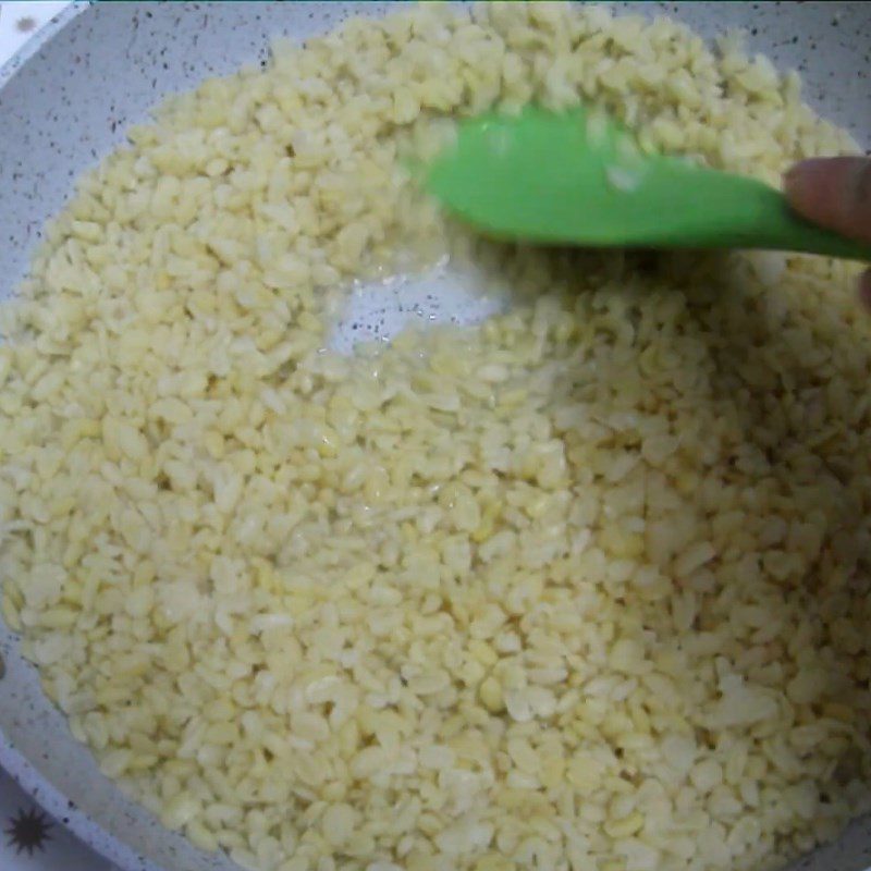 Step 1 Soak and Cook Green Beans for Chocolate Mooncake with Cheese Filling