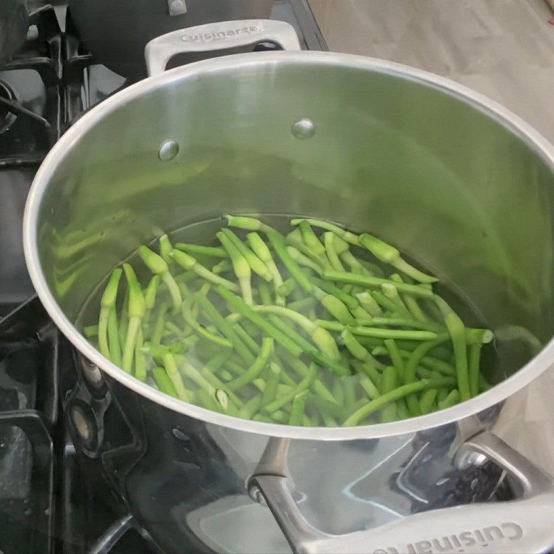 Step 2 Prepare and Blanch the Garlic Stems for Garlic Stems Stir-fried with Beef