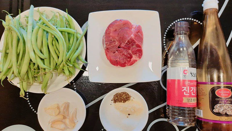 Ingredients for shrimp in coconut milk and shrimp in coconut milk