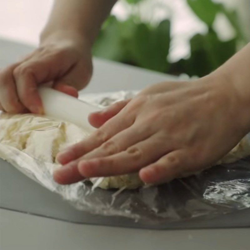 Step 2 Kneading and Mixing the Dough Cream Scone