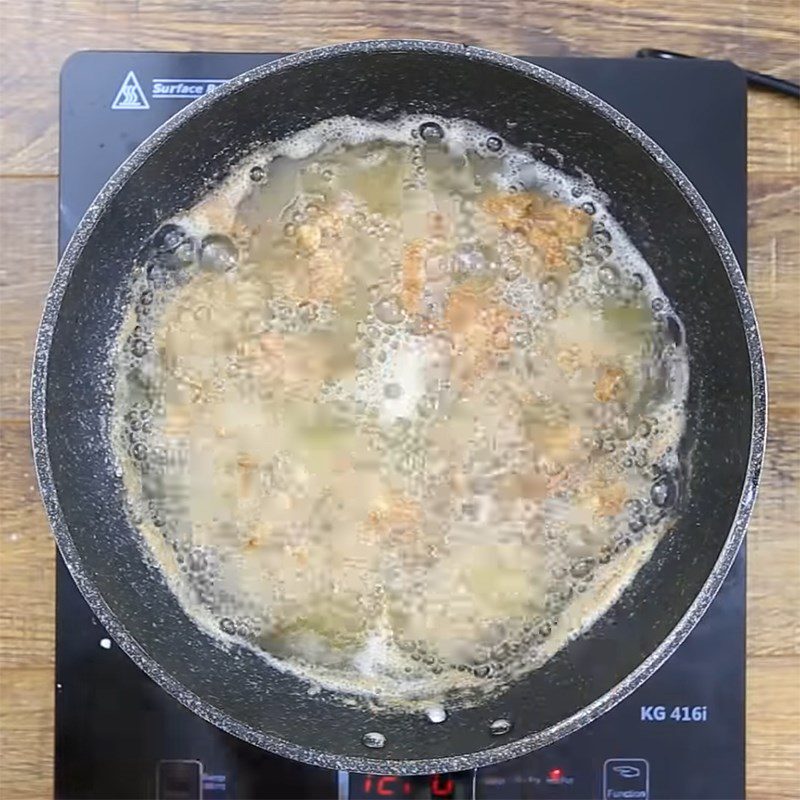 Step 2 Dipping flour and frying ribs Fried five-spice ribs