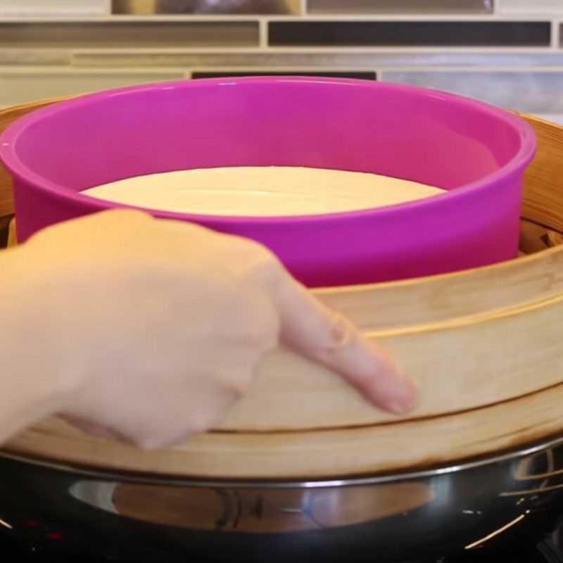 Step 3 Steaming the cake Flour for frying using ground rice flour