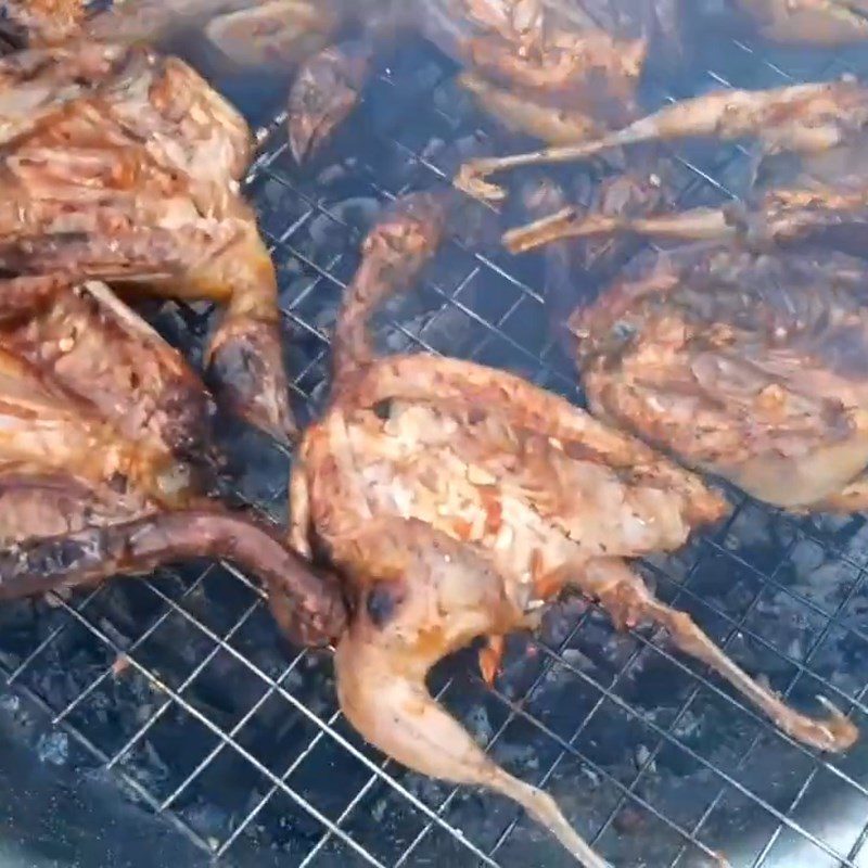 Step 3 Grilling quail Quail grilled with satay