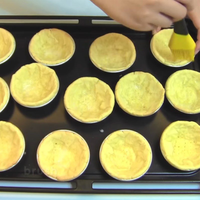 Step 4 Baking the crust Baked cheese tart