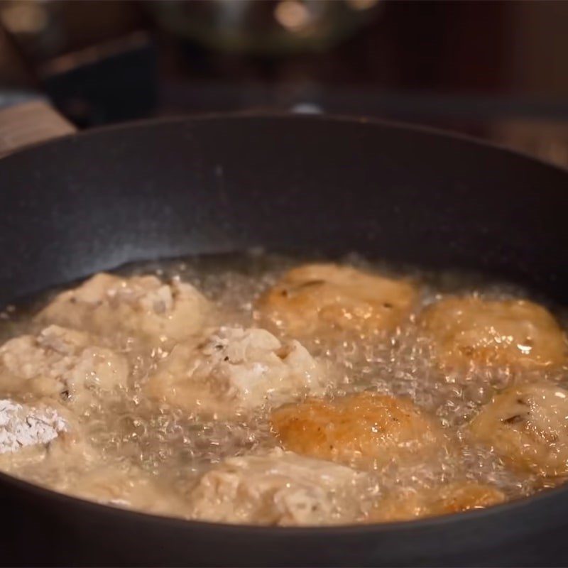 Step 4 Batter and fry the tofu brain Crispy tofu brain