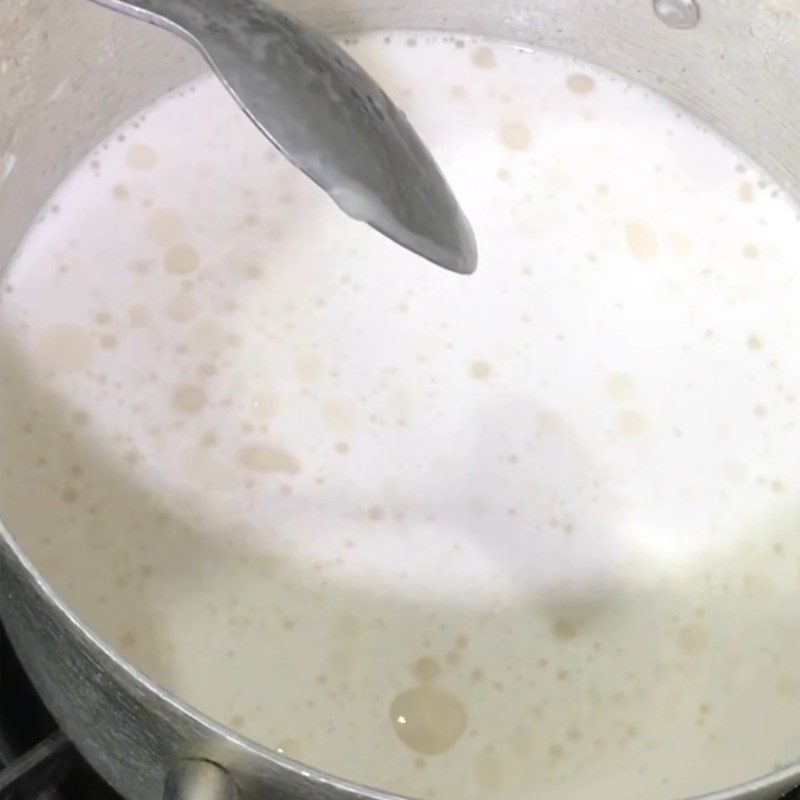 Step 3 Mixing the dough for Banana Leaf Tapioca Cake