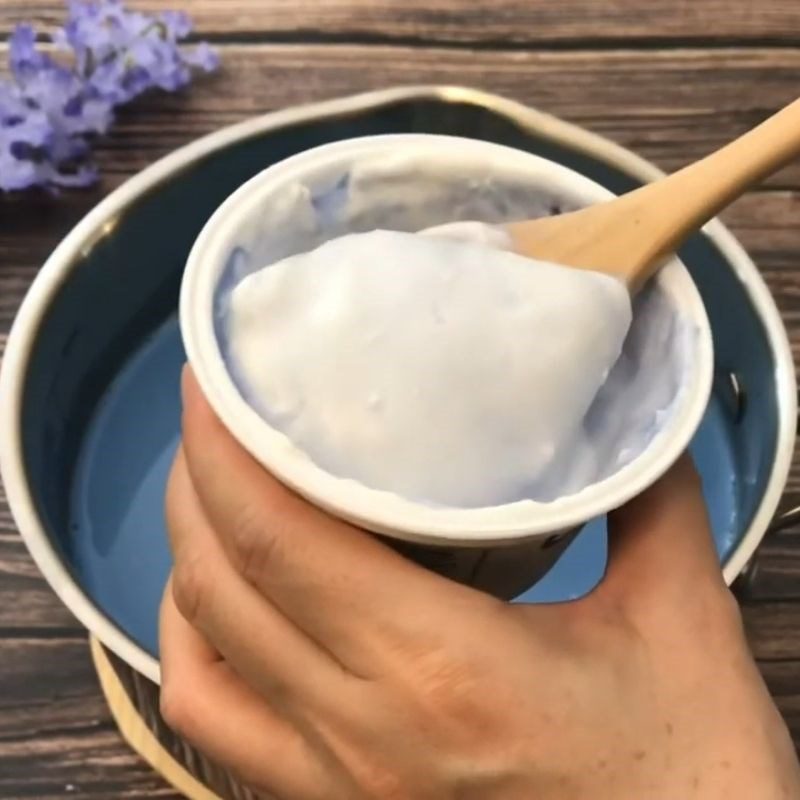 Step 2 Mixing yogurt Blue pea flower yogurt from blue pea flower powder