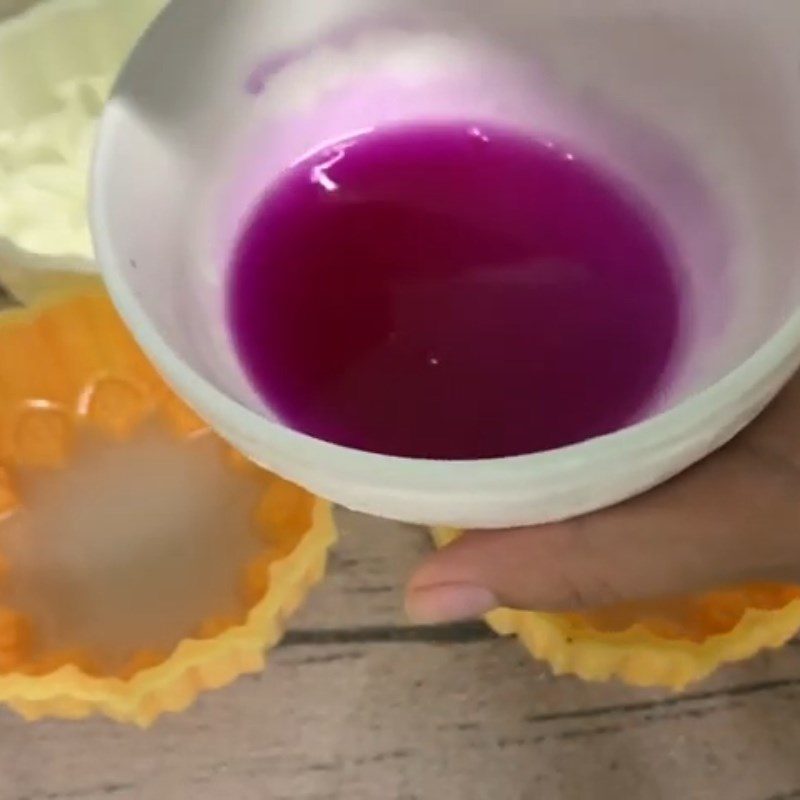 Step 2 Mixing Colors for Mooncake Jelly with Cheese Filling