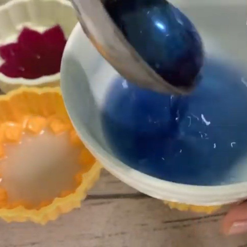 Step 2 Mixing Colors for Mooncake Jelly with Cheese Filling