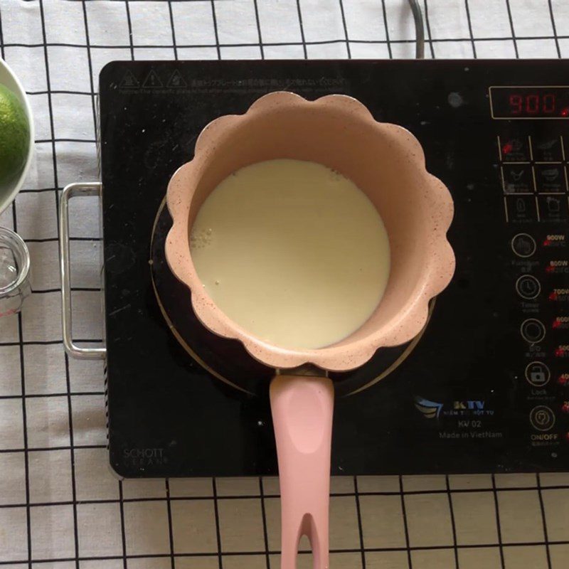 Step 2 Mix and pour milk pudding into molds for Orange Pudding