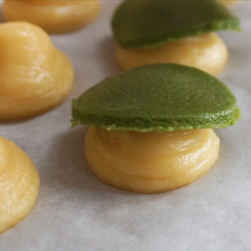 Step 4 Coating with crispy dough and baking Green tea cream puff with green tea filling