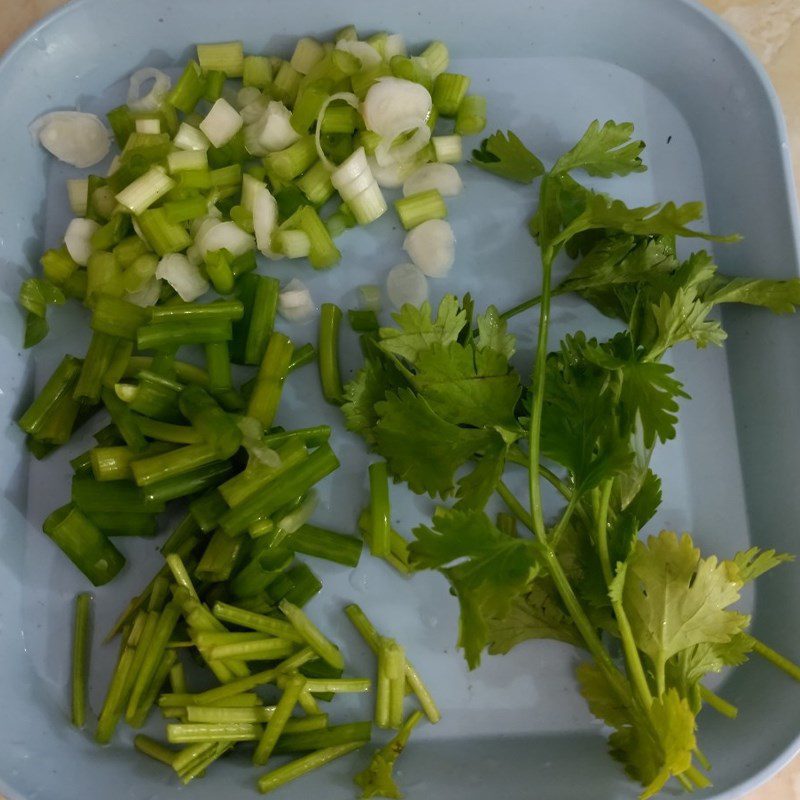 Step 1 Prepare the ingredients for stir-fried green beans with carrots