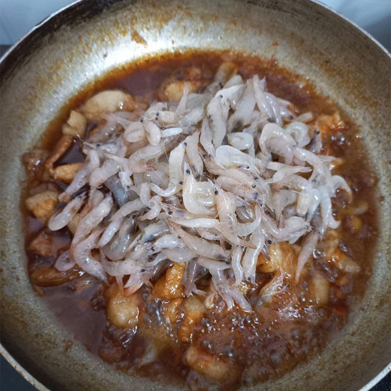 Step 4 Frying shrimp with meat Fried shrimp with meat (recipe shared by users)