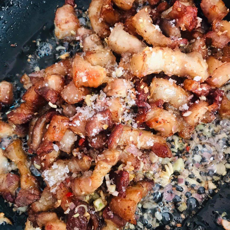 Step 2 Stir-fried lemongrass and chili pork - stir-fried belly pork with lemongrass and chili