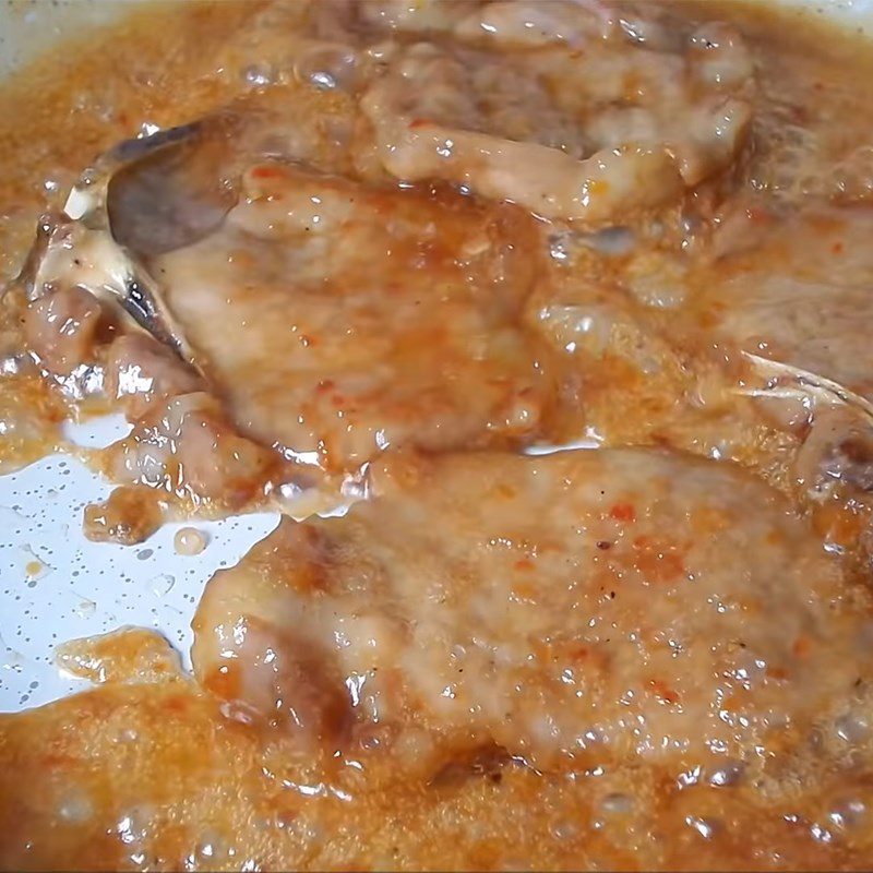 Step 7 Braised pork rib with broken rice