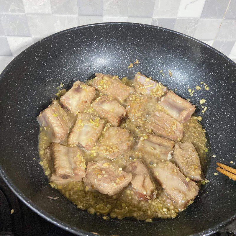 Step 3 Braised ribs with coconut water Tender ribs braised with honey and coconut water